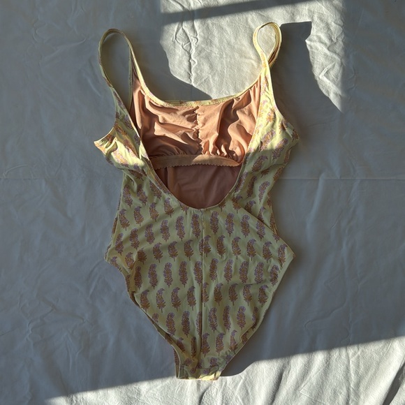 J CREW x SZ Blockprint Yellow One Piece Swimsuit Size 8 - Picture 4 of 5